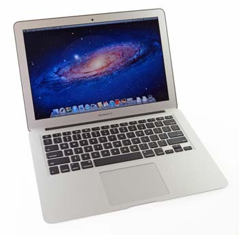 Заглянем внутрь 13" лэптопа MacBook Air образца середины 2012 года
